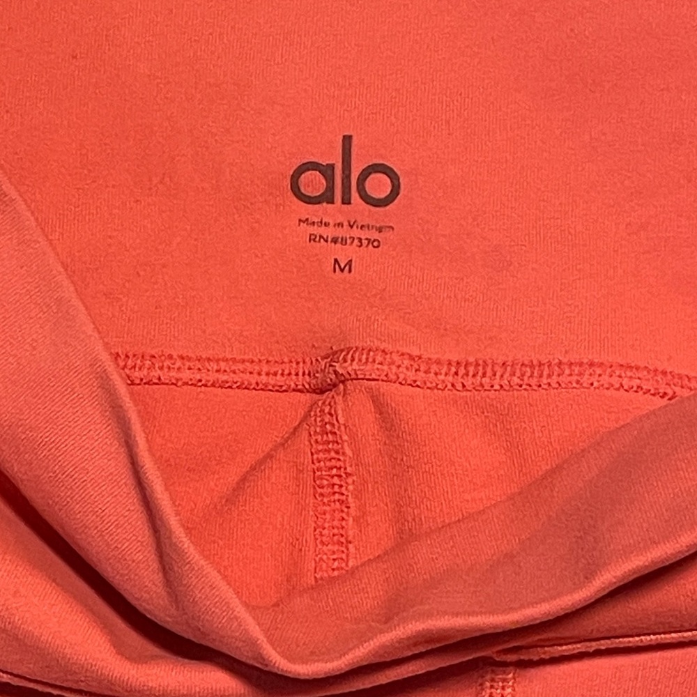 ALO Yoga Airlift Energy Bike Shorts - Medium - Picture 4 of 5